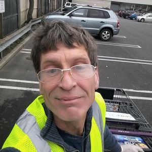 Meet your Posher, Robert